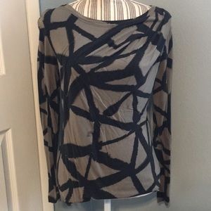 Vera Wang Long sleeve knit top
